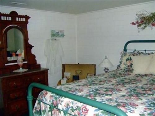 The Bed And Breakfast At Peace Hill 찰스 시티 외부 사진